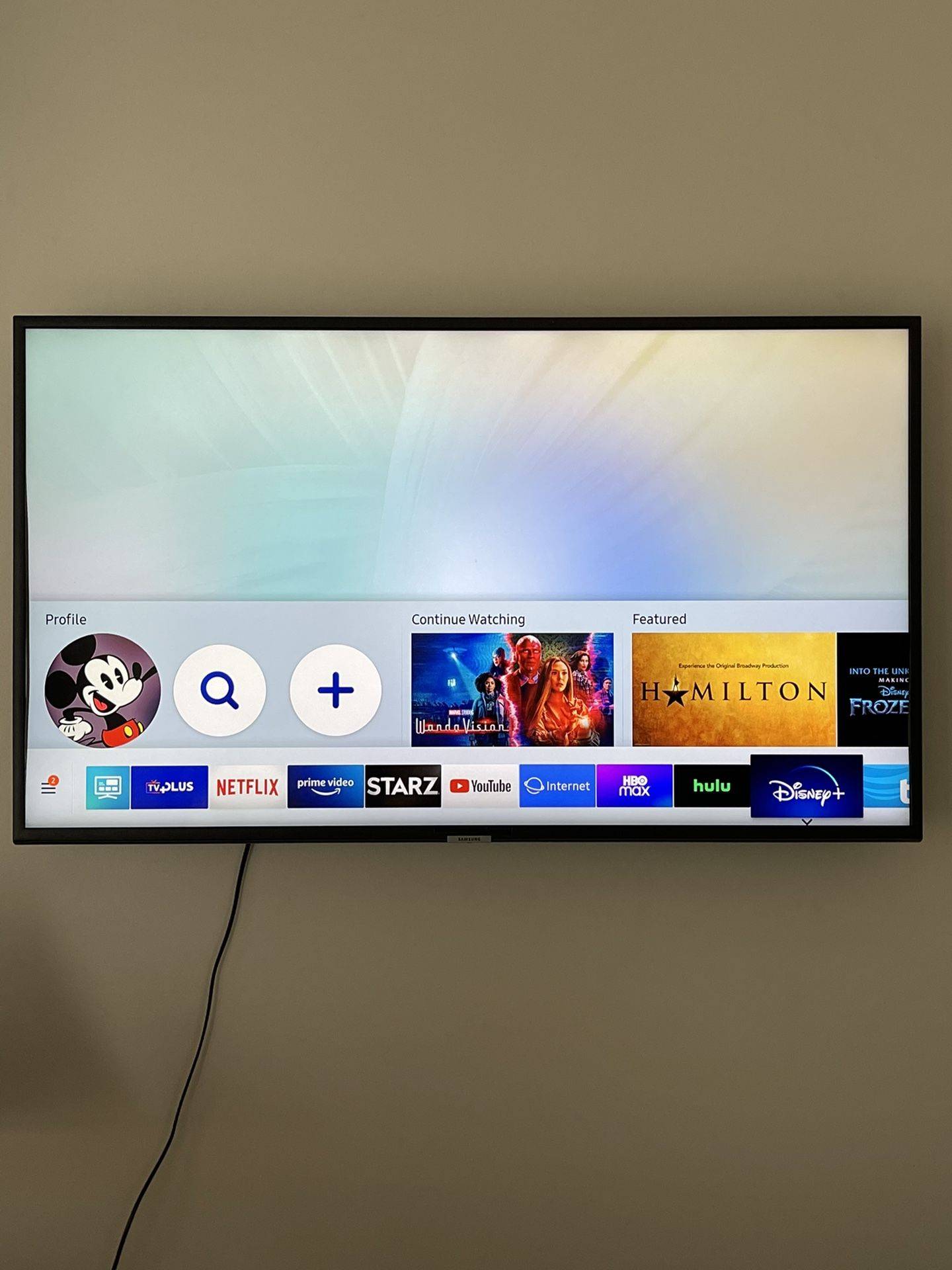 SAMSUNG 40" Class 4K UHD 2160p LED Smart TV with HDR UN40NU6070