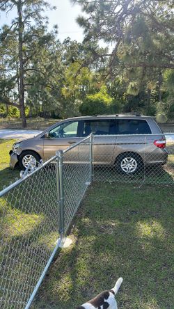 Honda Odyssey Runs Good. Everything Works Cold Ac Low Miles.