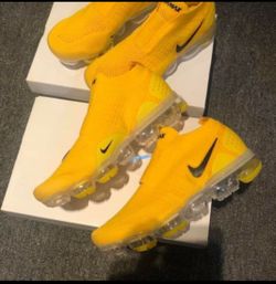 Yellow airmax