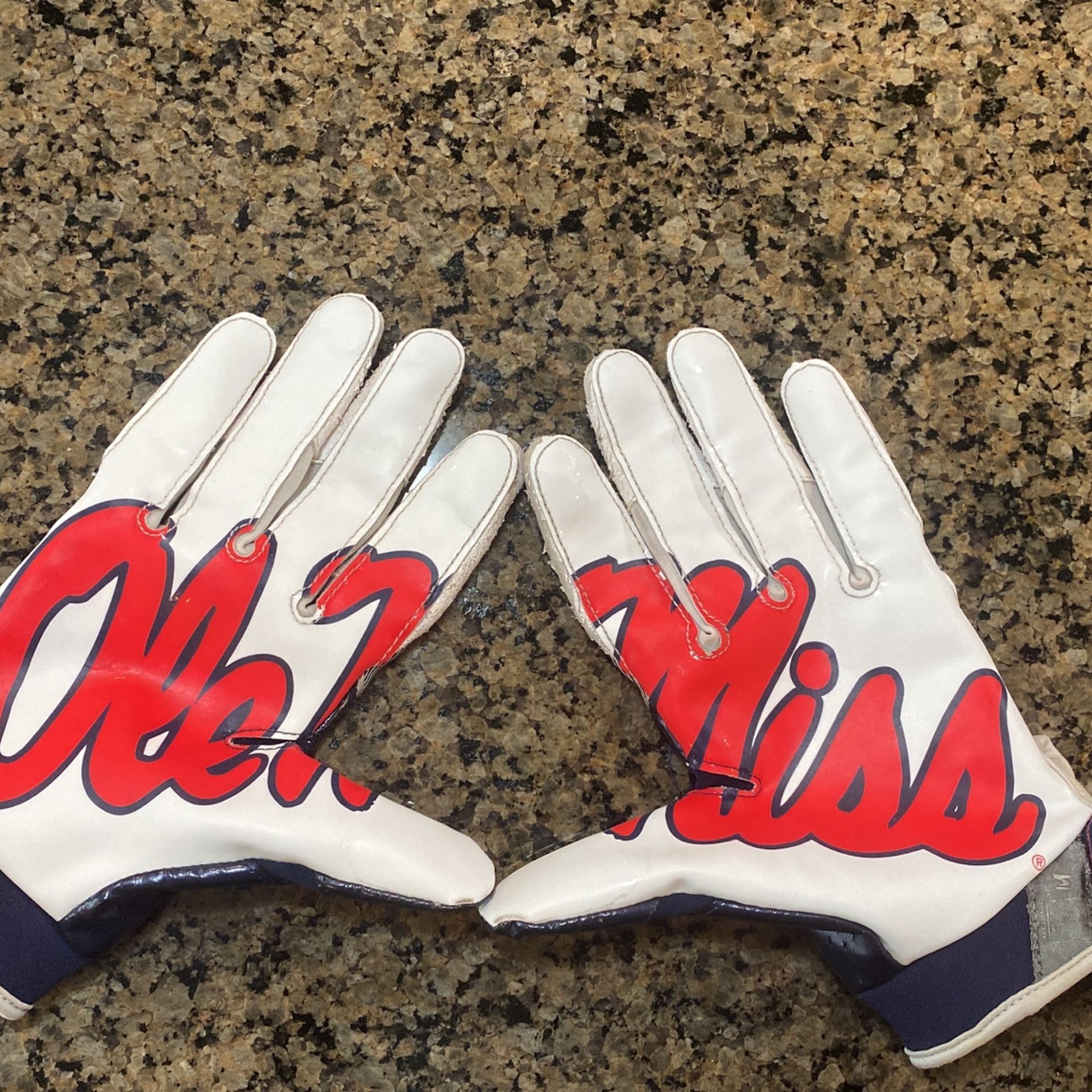Ole Miss Collage Football Gloves. Size Is Medium