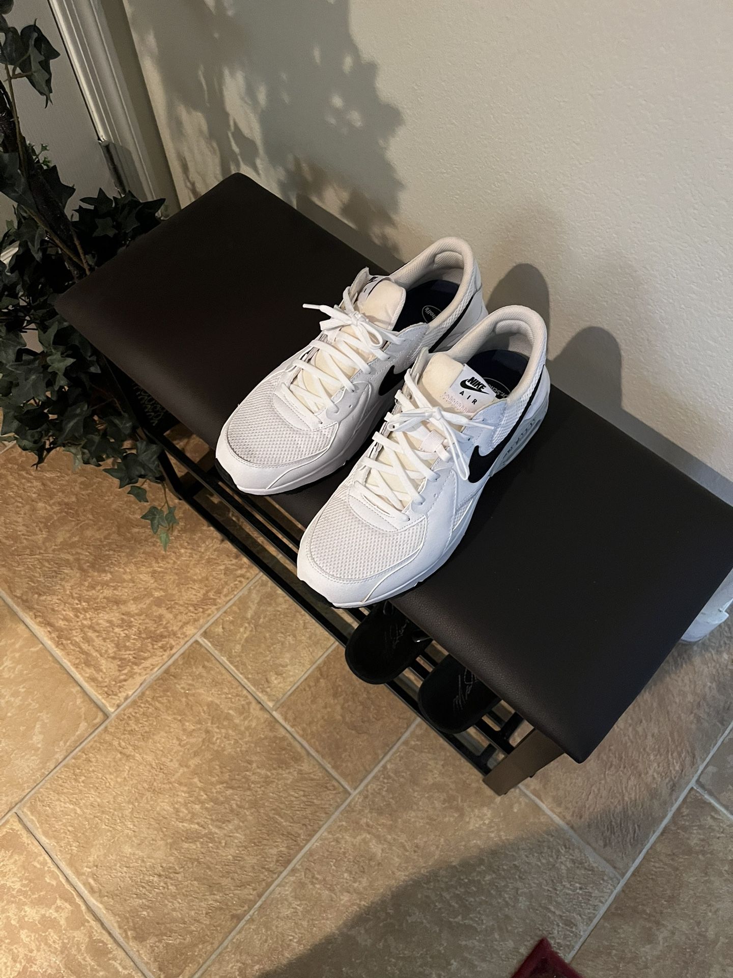 Men’s Tennis Shoes/Sneakers NIKE AIRMAX