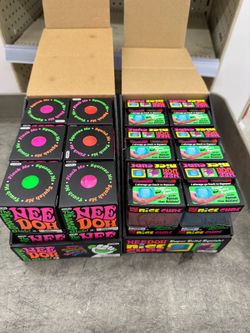 Nee-doh groovy glob and nice cubes