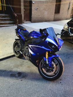 2012 Yamaha R1