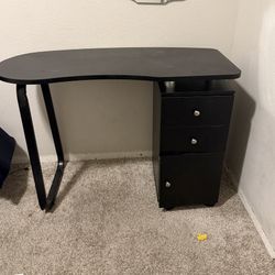 Nail Desk 