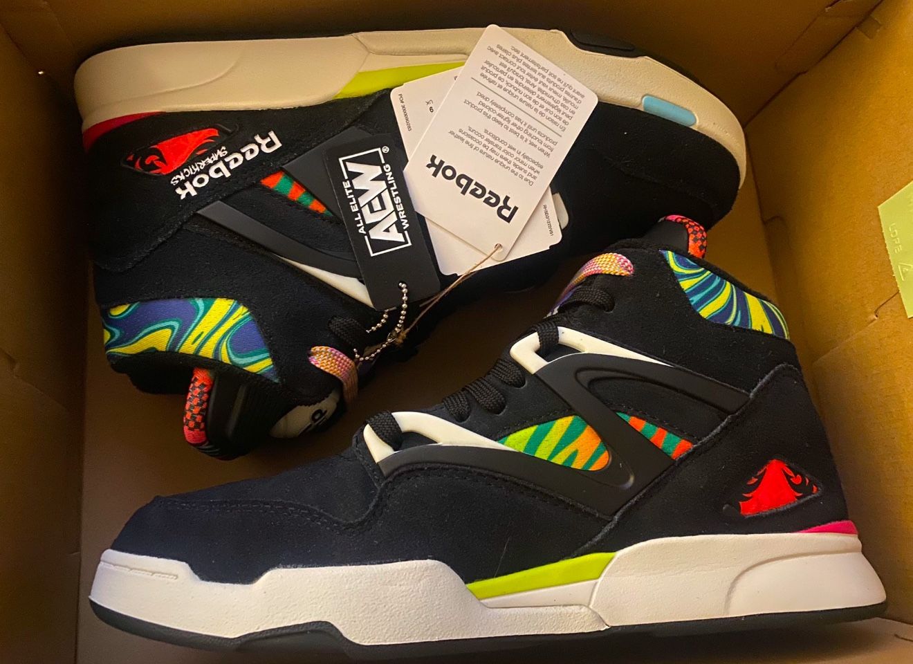 Reebok Pump Omni Zone II Young Bucks Size 10 Super Kick Party Signed Box Matthew Nicholas Jackson