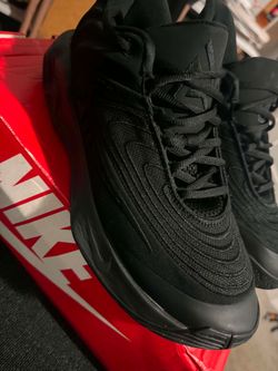 Nike Gianni's immortality 4 triple black size 9