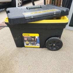 Stanley Pro Mobile Tool Chest