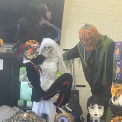 Halloween/Decorations6 Ft New Deadly Couple