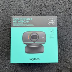 LOGITECH WEBCAM with VIDEO CALLING 