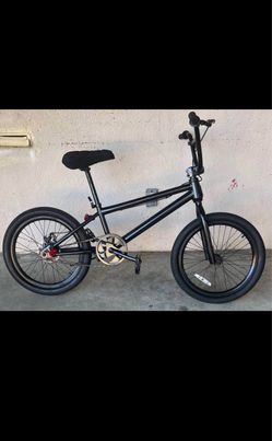 Mongoose PT20 Pump Track 20" BMX, Glossy Black Custom Paint Job