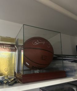 Patrick Ewing Signed Basketball 