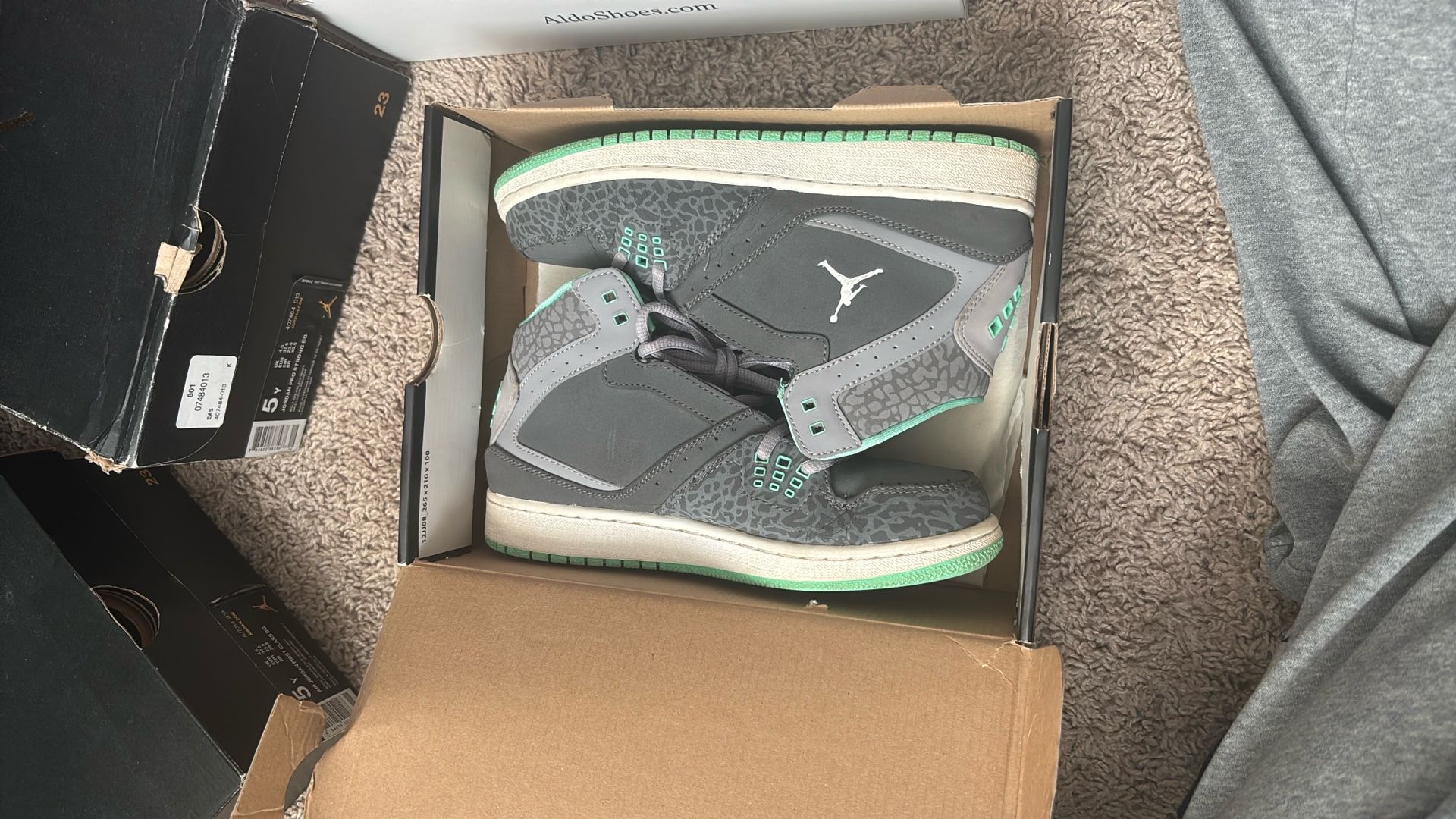 JORDAN 1 Flight (GS) Size 5Y Sneaker