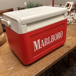 Vintage Marlboro Coleman Cooler