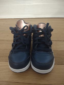 Kids Jordan 5 Bronze Tongue Size 9c 