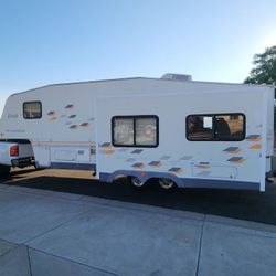 2006 fleetwood orbit