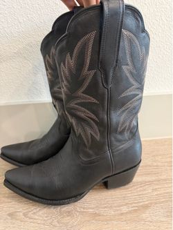 The Sadie Tecovas boots