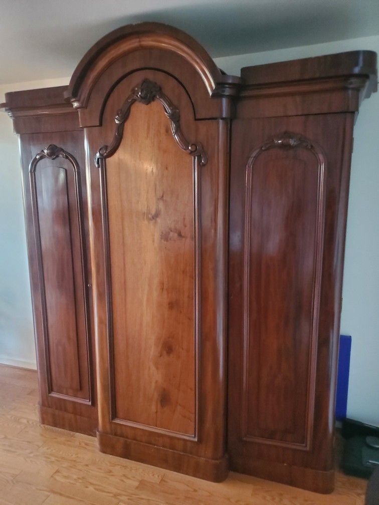 English Antique Wardrobe 