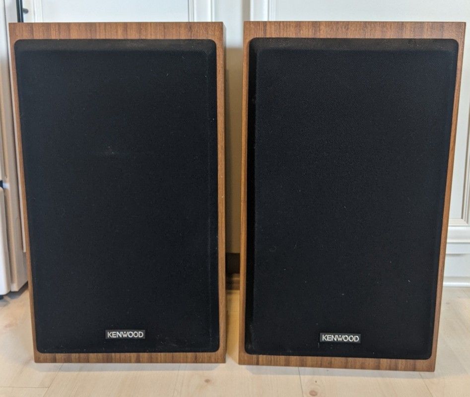 Vintage Kenwood Bookshelf Speakers