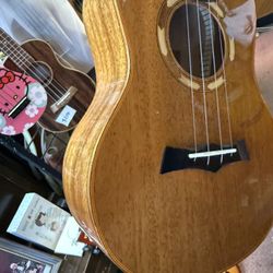 28” Ukulele With Bag
