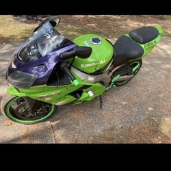 Kawasaki Zx-9R And Trailer 