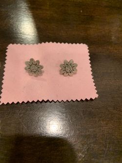 Silver flower earrings