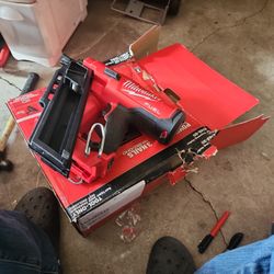 Milwaukee
M18 FUEL 3-1/2 in. 18-Volt 30-Degree Lithium-Ion Brushless Cordless Framing Nailer (Tool-Only)
STORE PRICE $$ 379