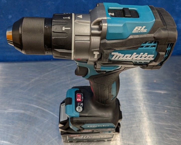 Makita GPH01 Hammer Drill With battery