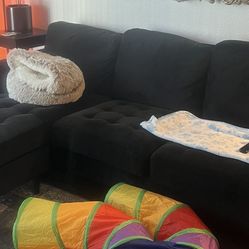 L SHAPED VELVET BLACK COUCH