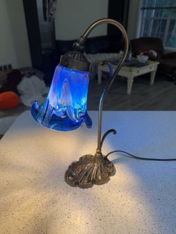 VTG Art Glass Shades with Nouveau Repro "Rose " Reading Lamp Base Post-1940