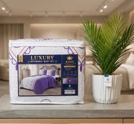 The Lilianna King 3-Piece Reversible Quilt Set
