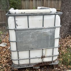 300 Gallon Water Tank