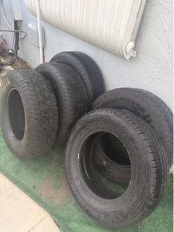 275/65/18 Goodyear wrangler