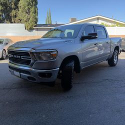 Se Vende  RAM   Título Limpio 