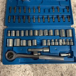 Ratchet And Socket Set