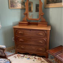 antiques dresser