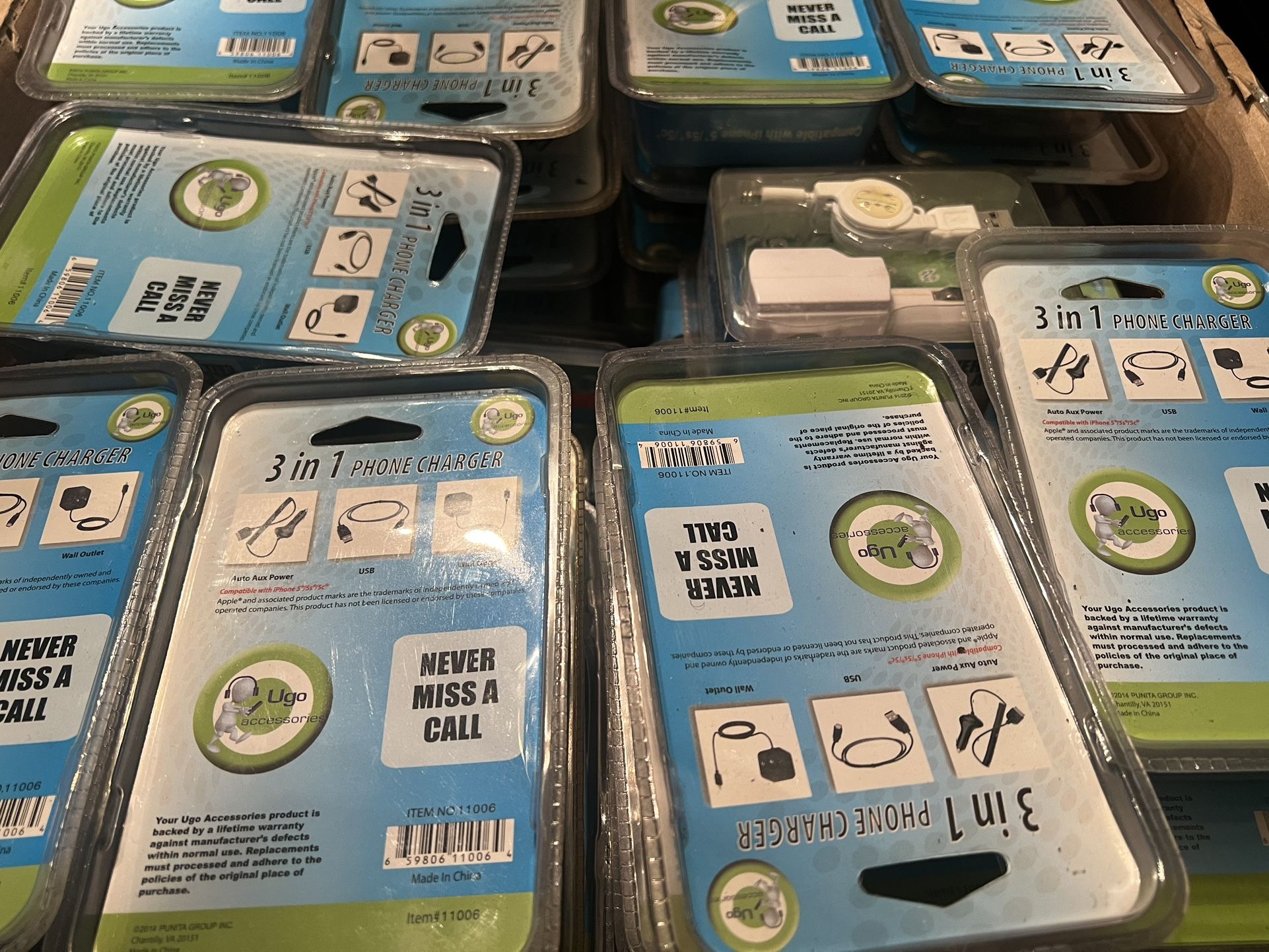 Lot Of 100 3-in-1 iPhone Car Chargers (EBay Or Amazon Seller Jackpot) 💯