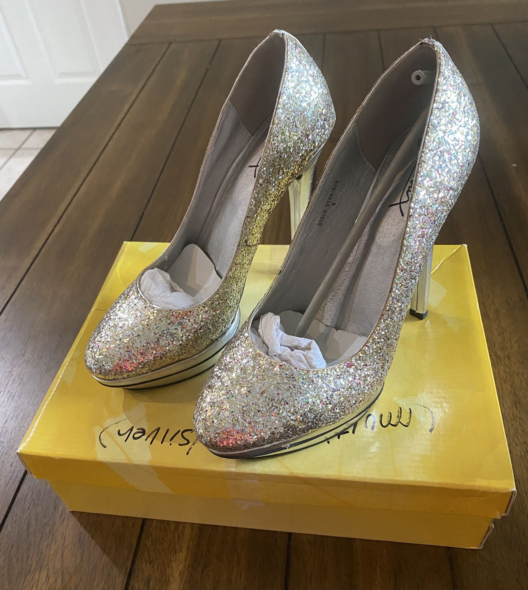 NIB “Silver Glitter Party Platform Pumps”