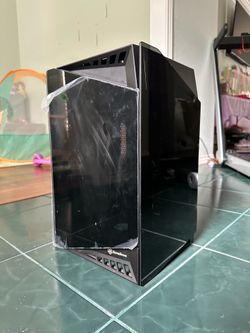 Silverstone Technology Mini-ITX Computer Case with Tempered Glass and Vertical Design LD03B