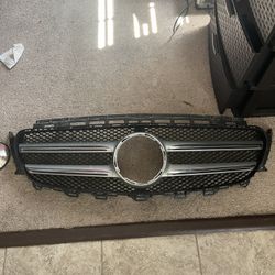 2018 Mercedes Benz E400 OEM Grille