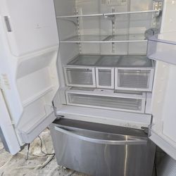 Whirlpool Fridge Apt Size 36 By 69 High Works Excellent 