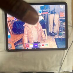 iPad Pro 12.9 200 Gigs 2022