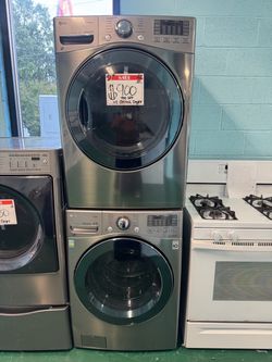 LG front load washer and dryer set 20% off