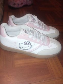 Hello kitty shoes size 8