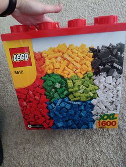 Lego XXL Box 5512 Creator Minifigure Building Set 1600 Pcs Bulk Special Edition, open box but bags are Sealed From Factory

Year released 2010
Perfect
