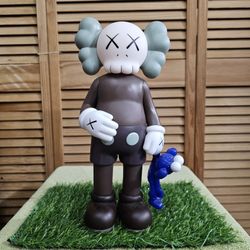 KAWS new *SHARE* 12 inches (I Live In City of Van Nuys)