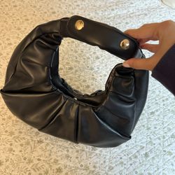 Urban Expressions black shoulder purse 