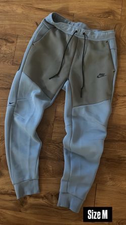 Nike Tech SweatPants Size M