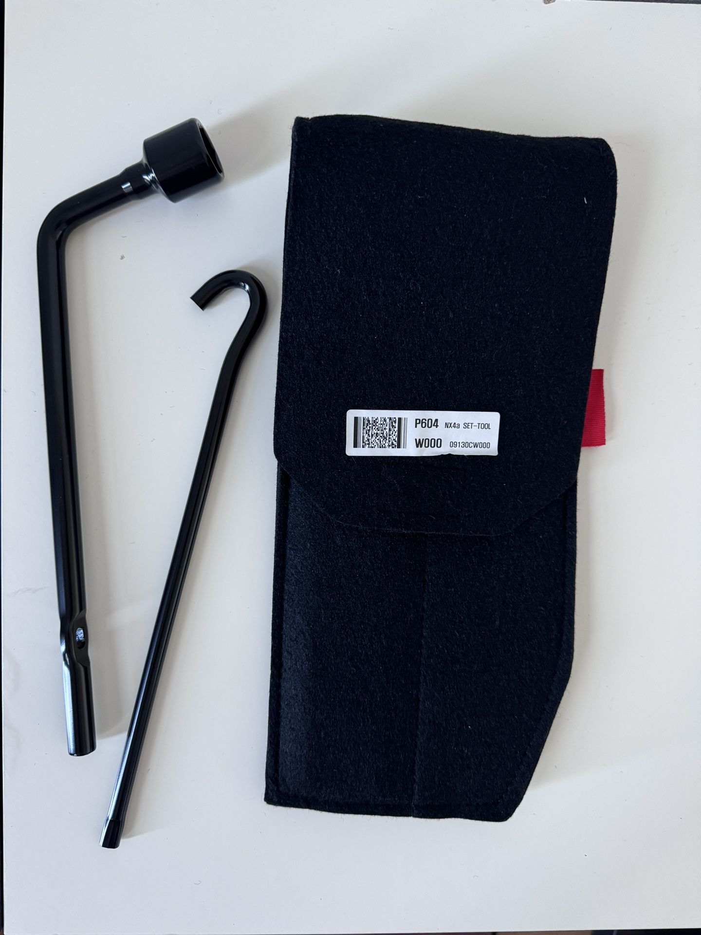 NEW Genuine OEM Hyundai/ Kia Tool Kit For Tucson 2022-2024 and Sportage 2023-2025