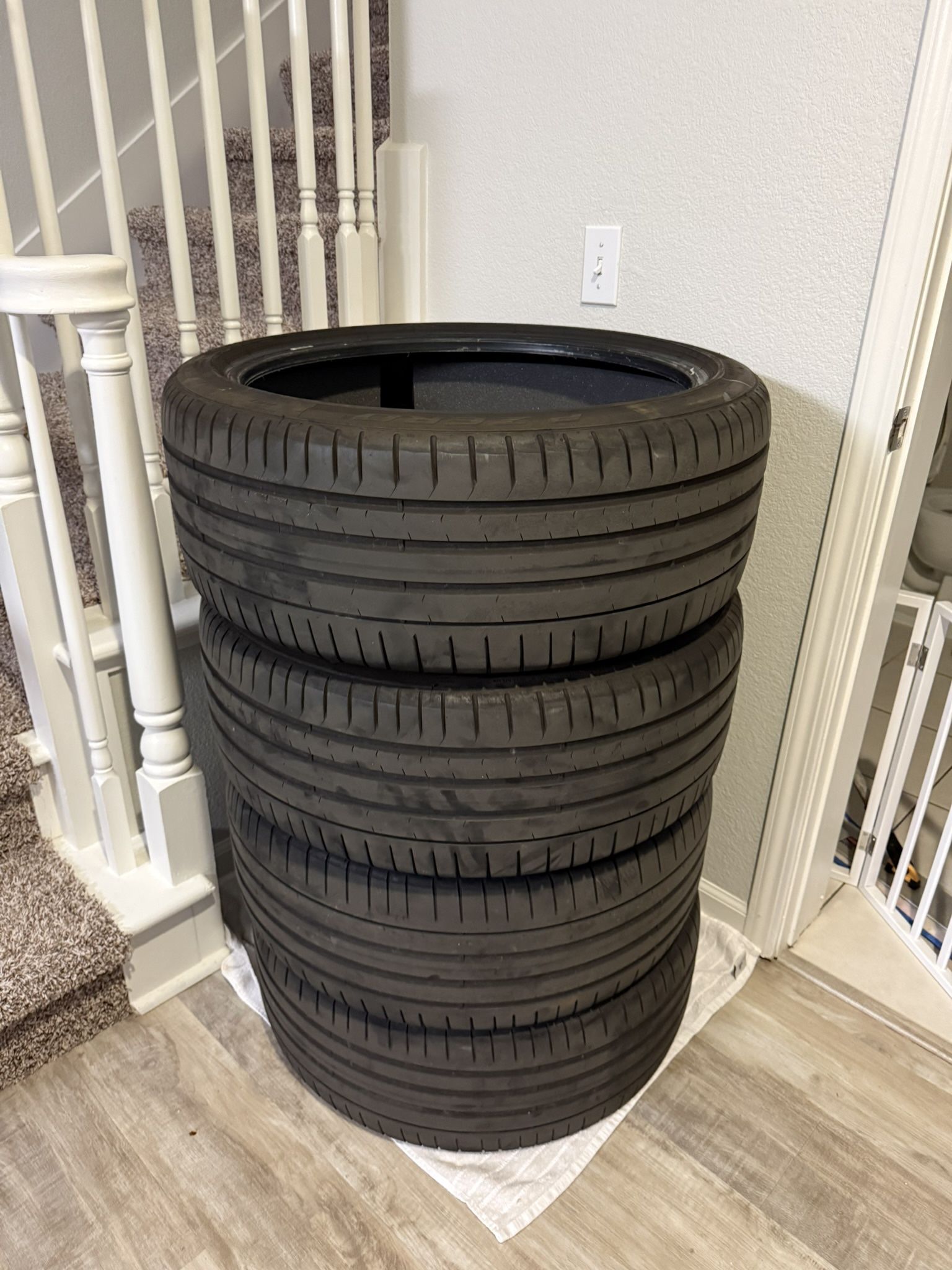 Pirelli Pzero 255/40R21