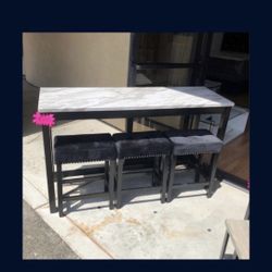 Brand New Table With 3 Stools  White & Black $319 FREE LOCAL DELIVERY & SET UP ORDER HERE PAY UPON DELIVERY LITTLE SHOWROOM  ITEM NOT IN SHOWROOM 3 MO